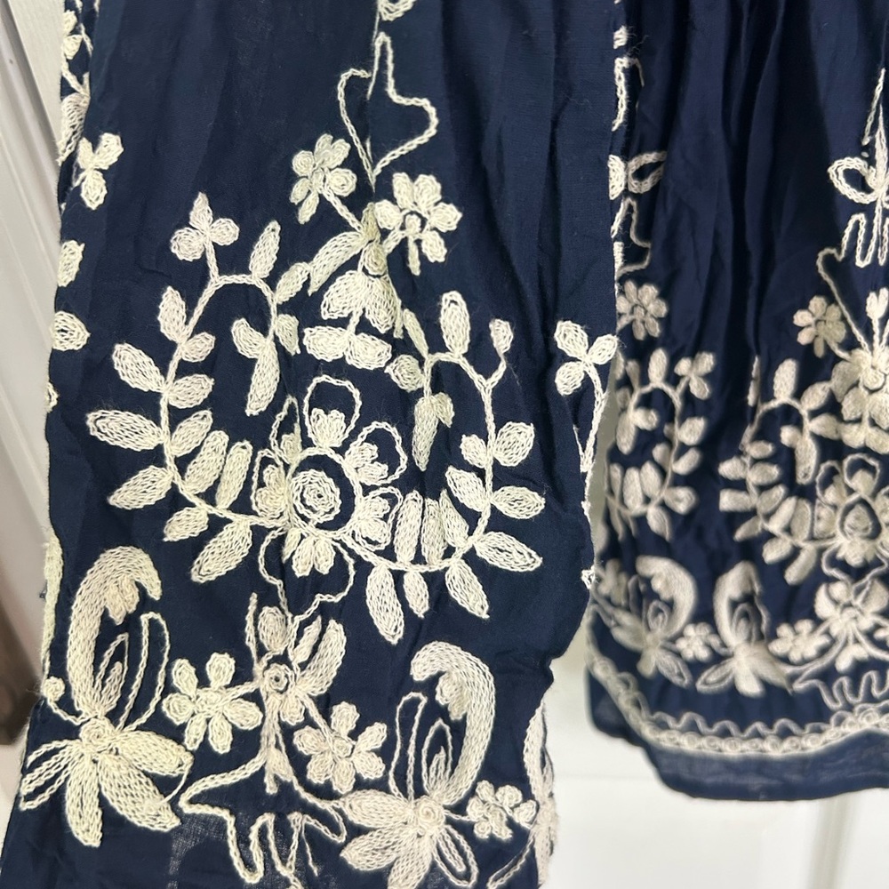 Flying Tomato Navy Blue Textured Top Size Medium with Embroidered Sleeves - Picture 2 of 6